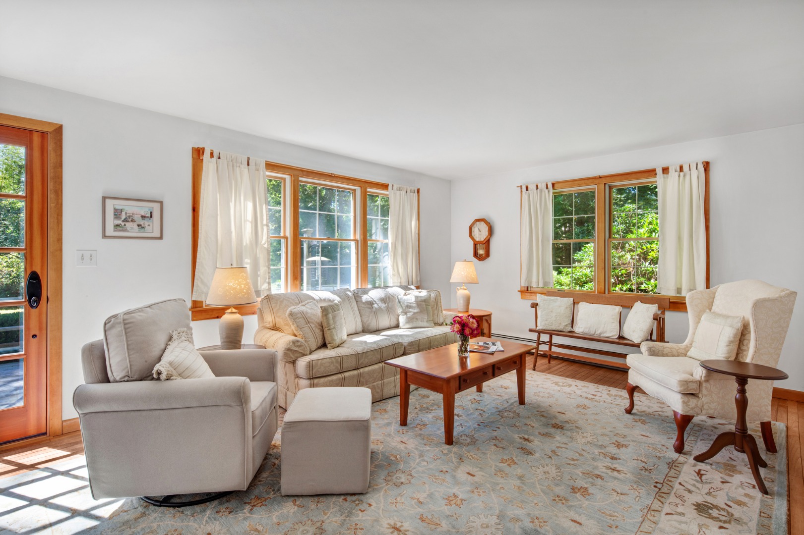 73 & 0 Old Country Lane