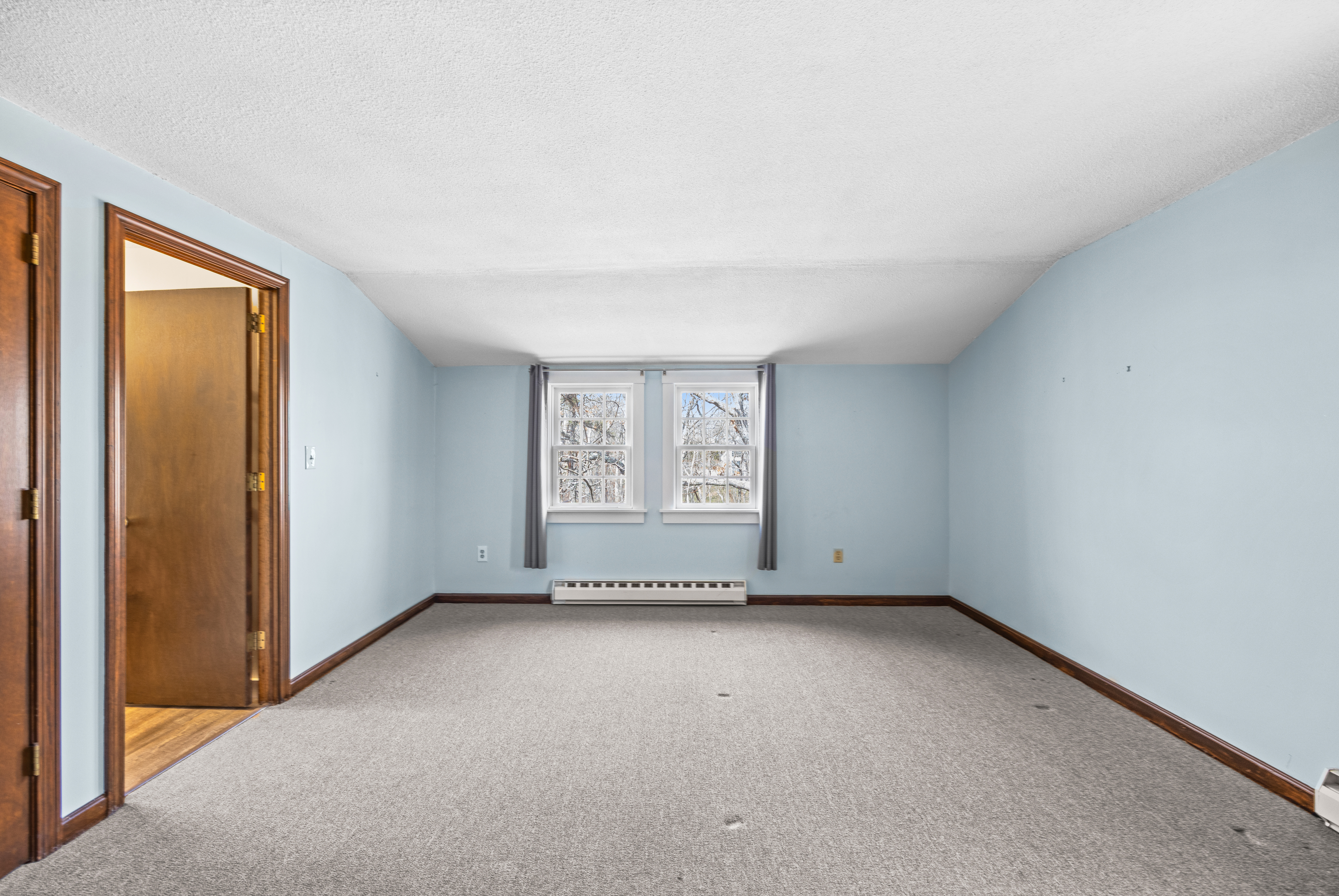 18 Windsor Drive