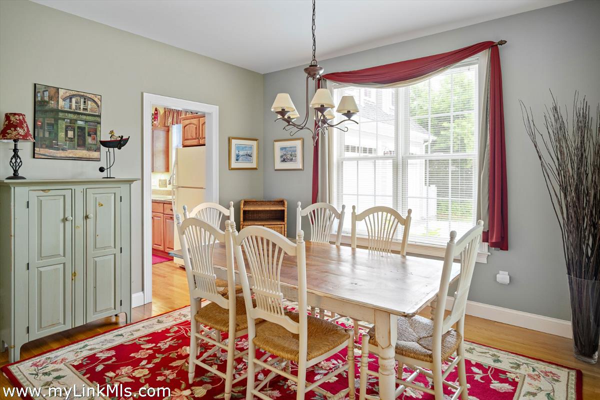 42 Deacon Vincent Way