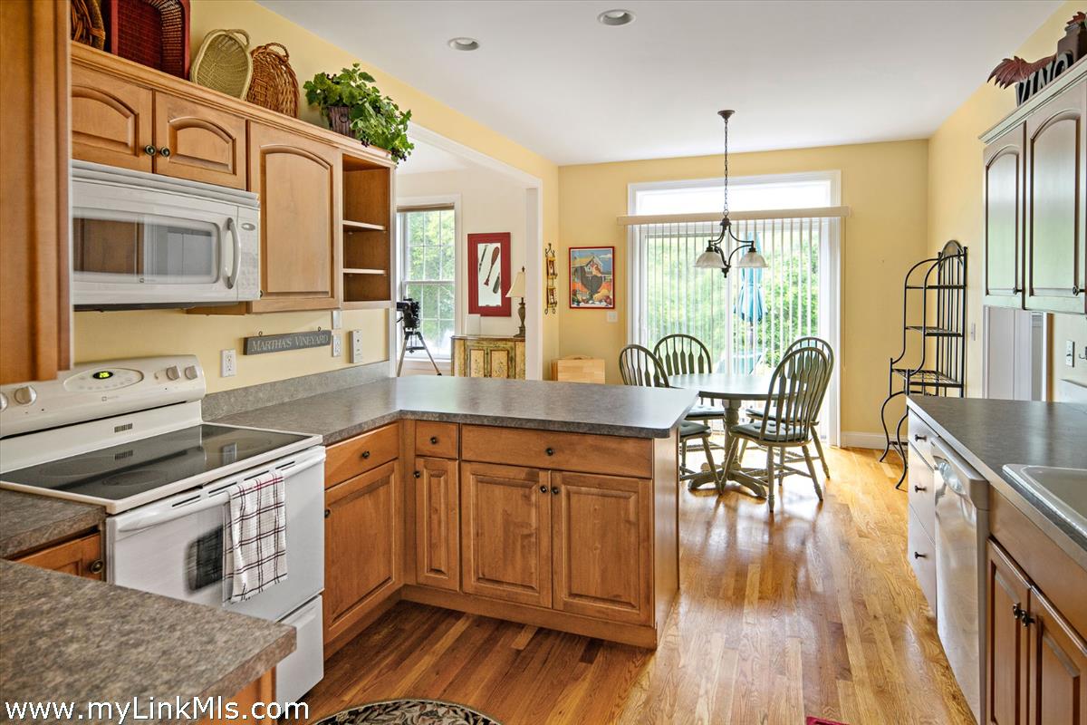 42 Deacon Vincent Way