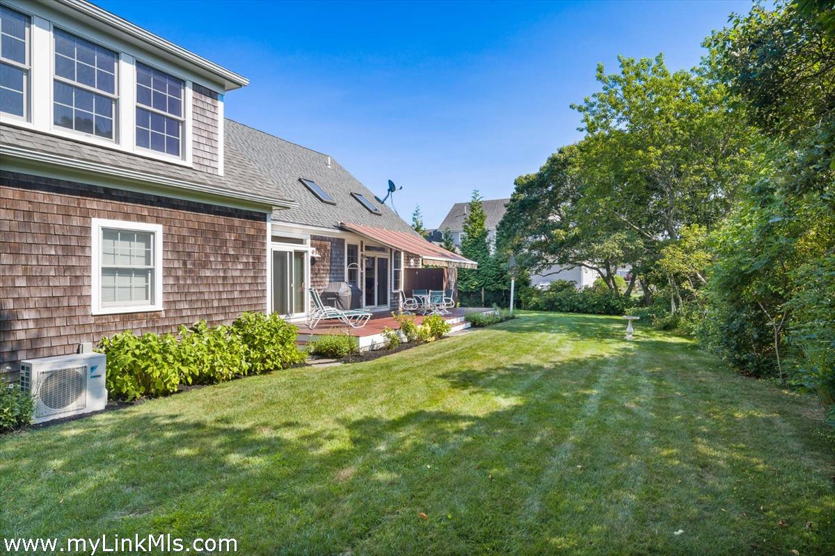 42 Deacon Vincent Way