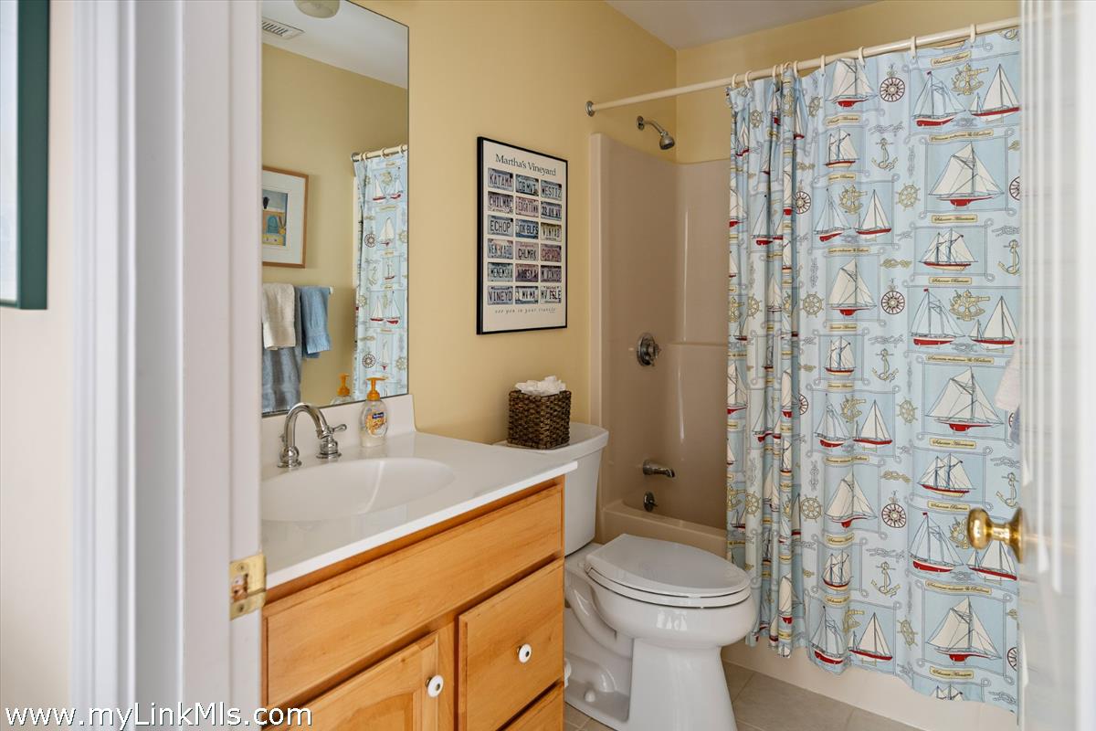 42 Deacon Vincent Way