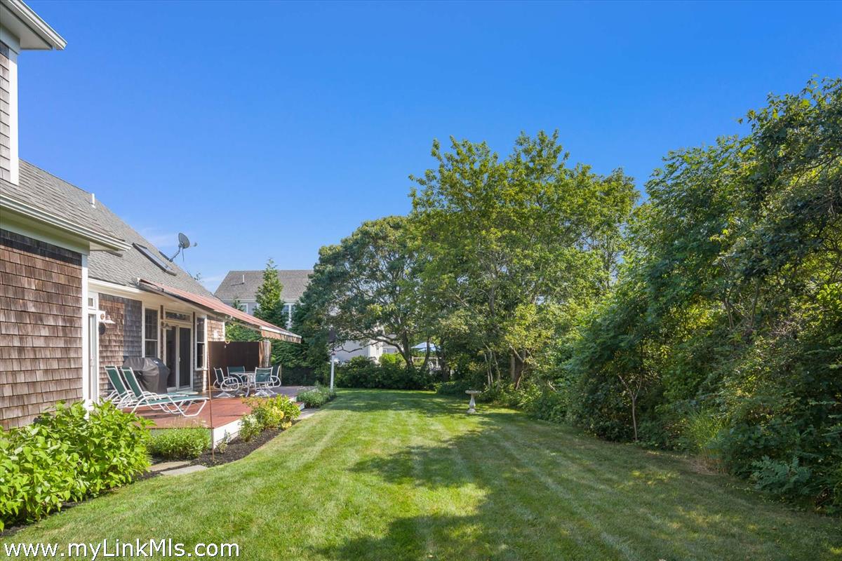 42 Deacon Vincent Way