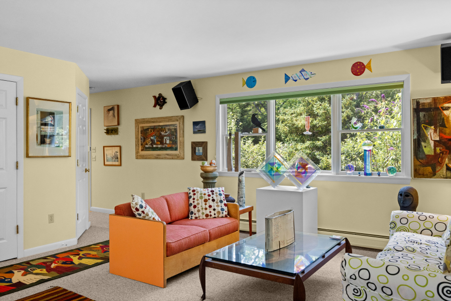 135 Mayflower Lane