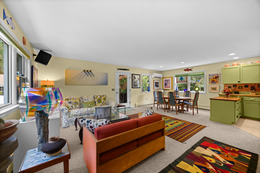135 Mayflower Lane