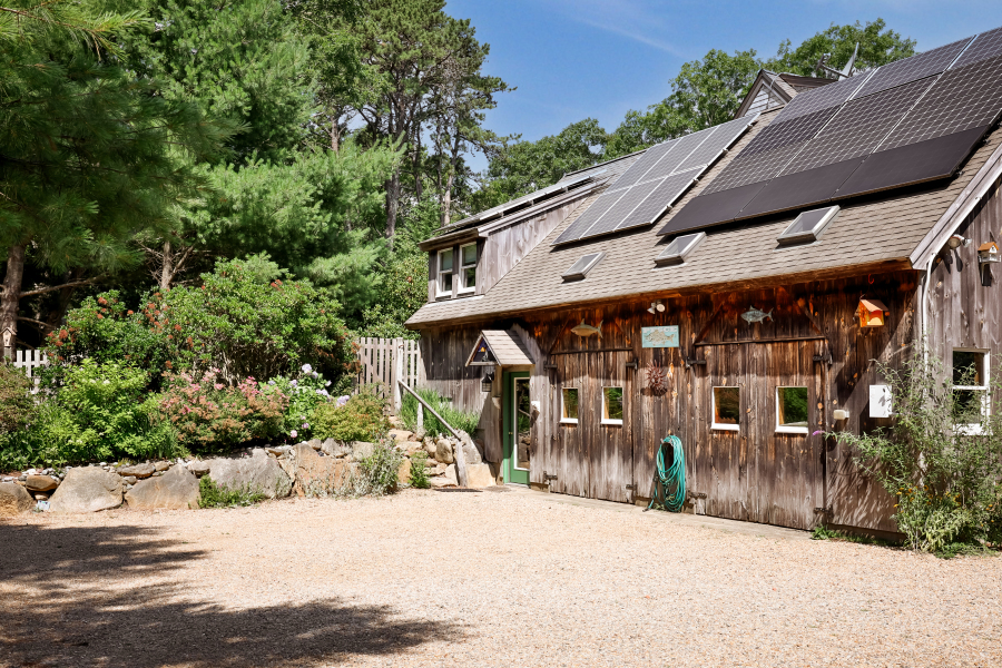 135 Mayflower Lane