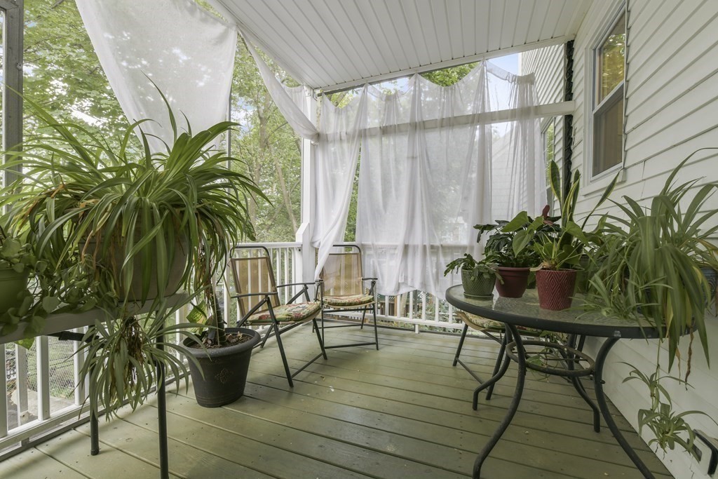 68 Sherwood St