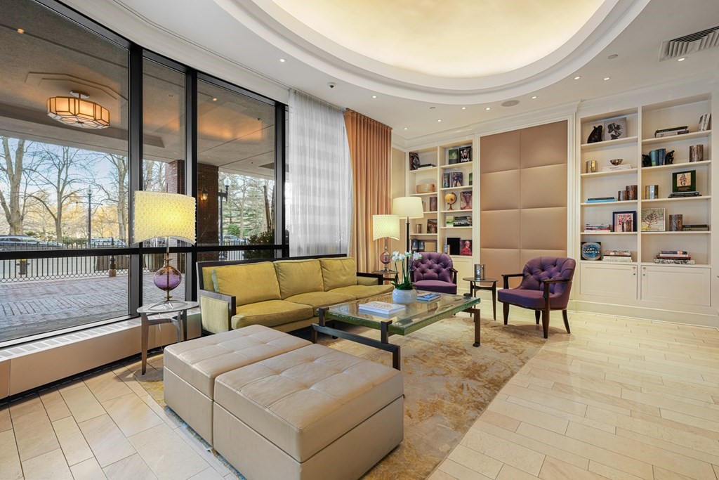 220 Boylston Street # 8018