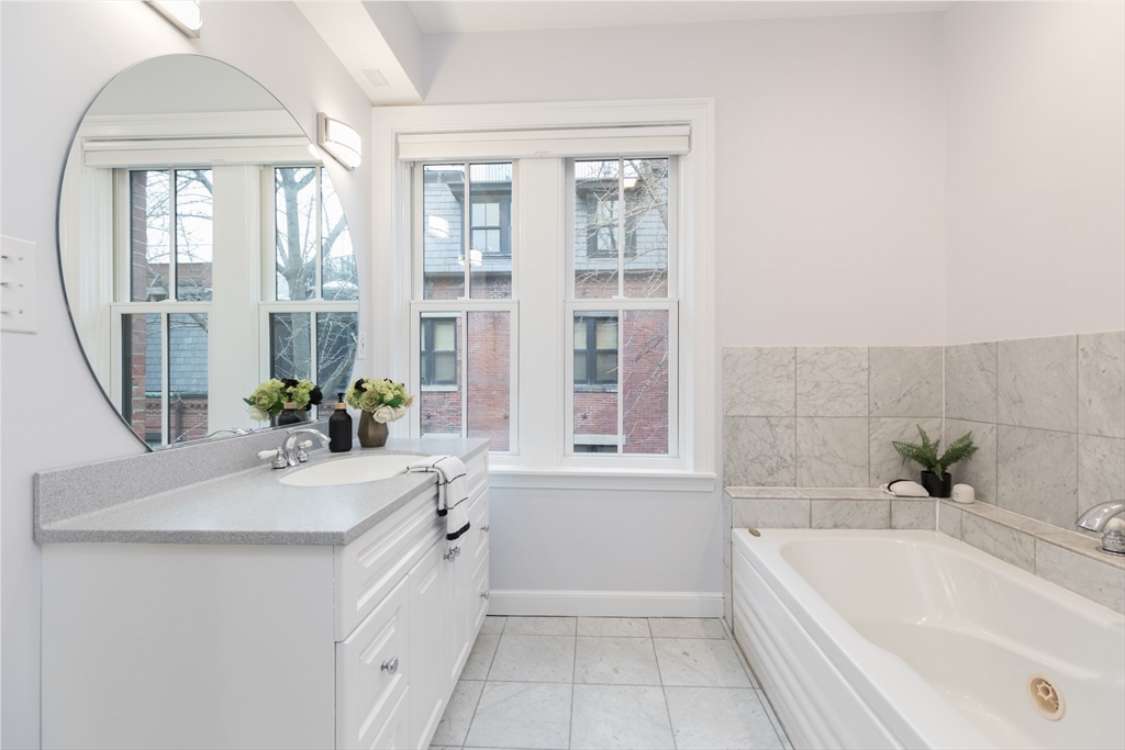 58 Gray St # 3