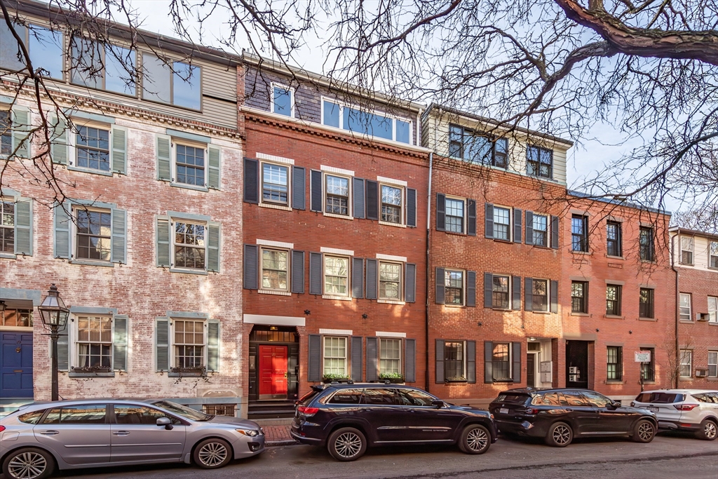 21 Melrose St # 4