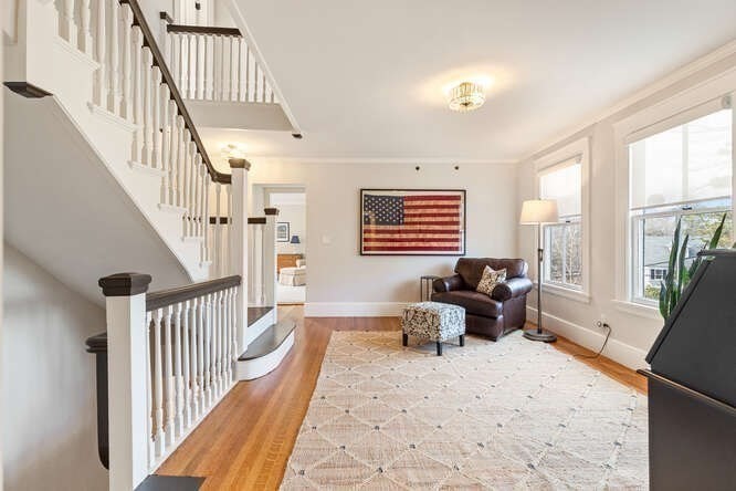 6 Hayes Avenue