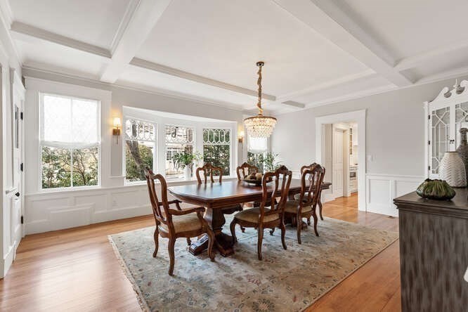 6 Hayes Avenue