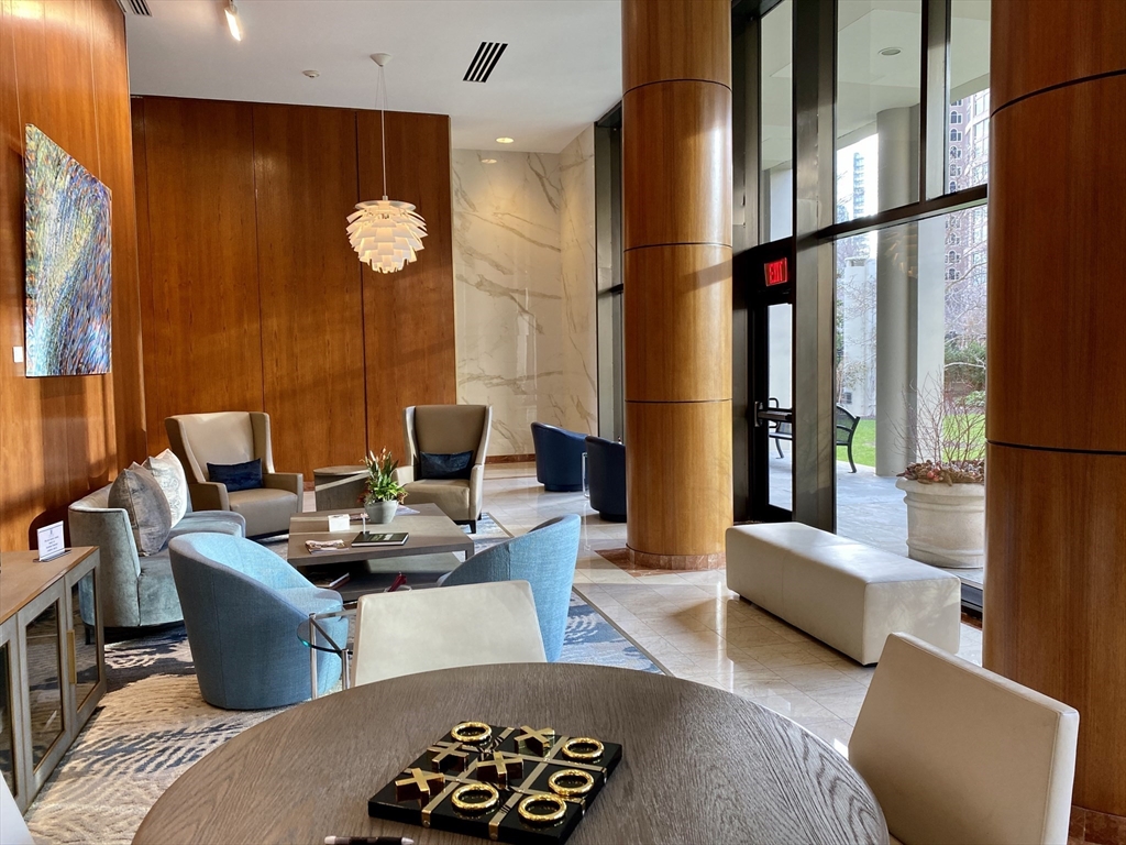 65 East India Row # 32C