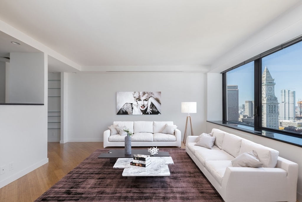 65 East India Row # 32C