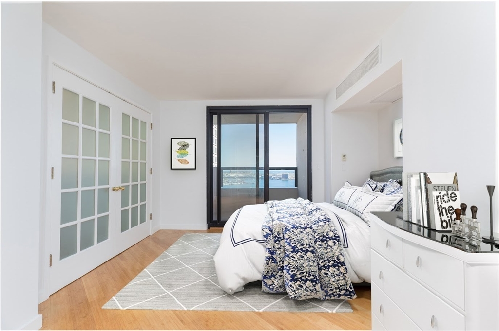 65 East India Row # 32C