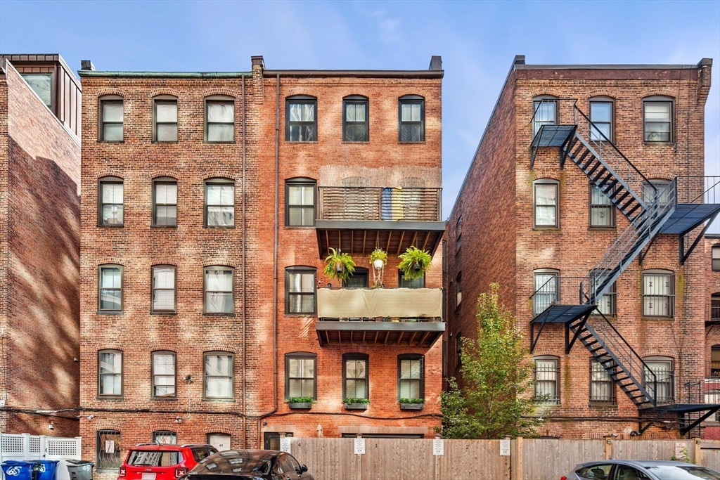 67 St Botolph St # 1