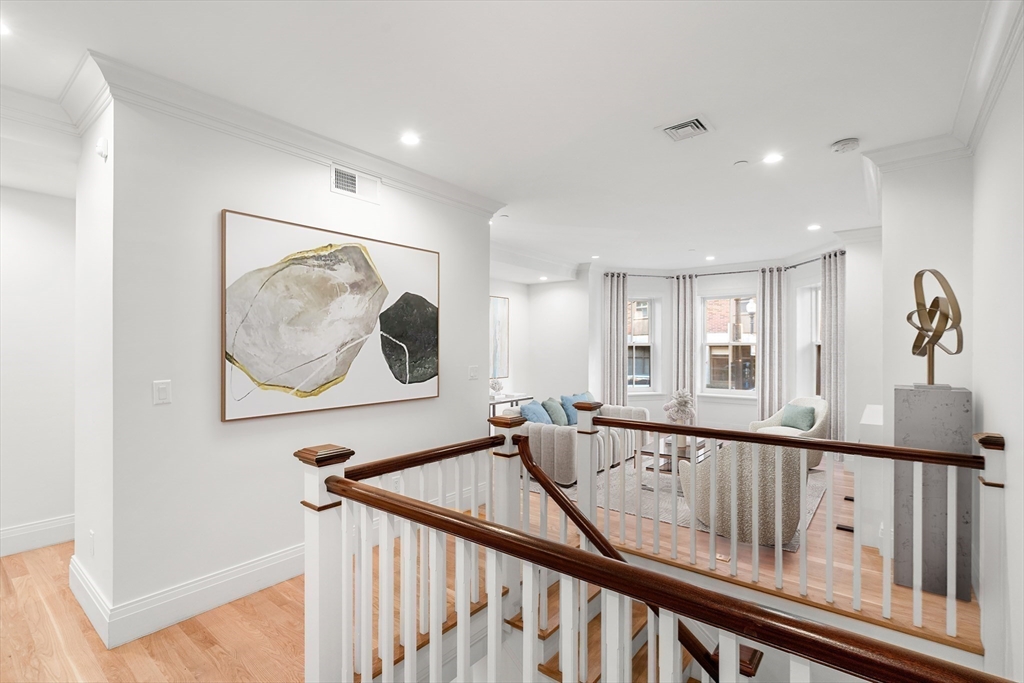 67 St Botolph St # 1