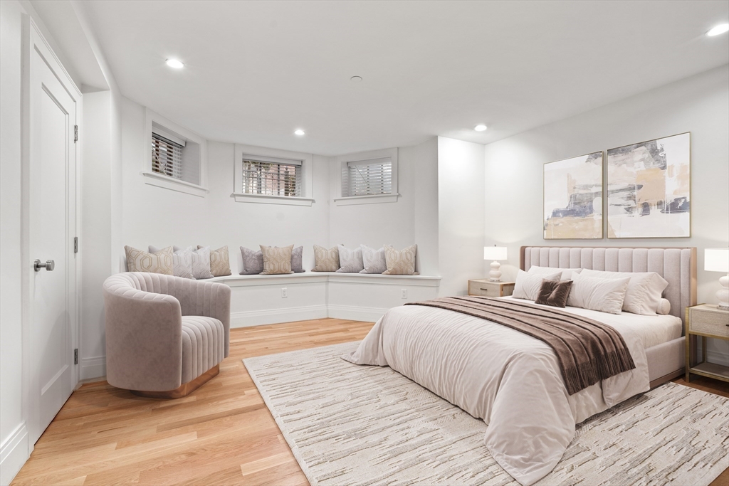 67 St Botolph St # 1