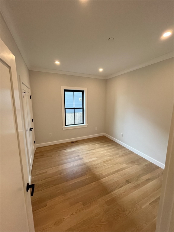 49 Webster Ave # 1