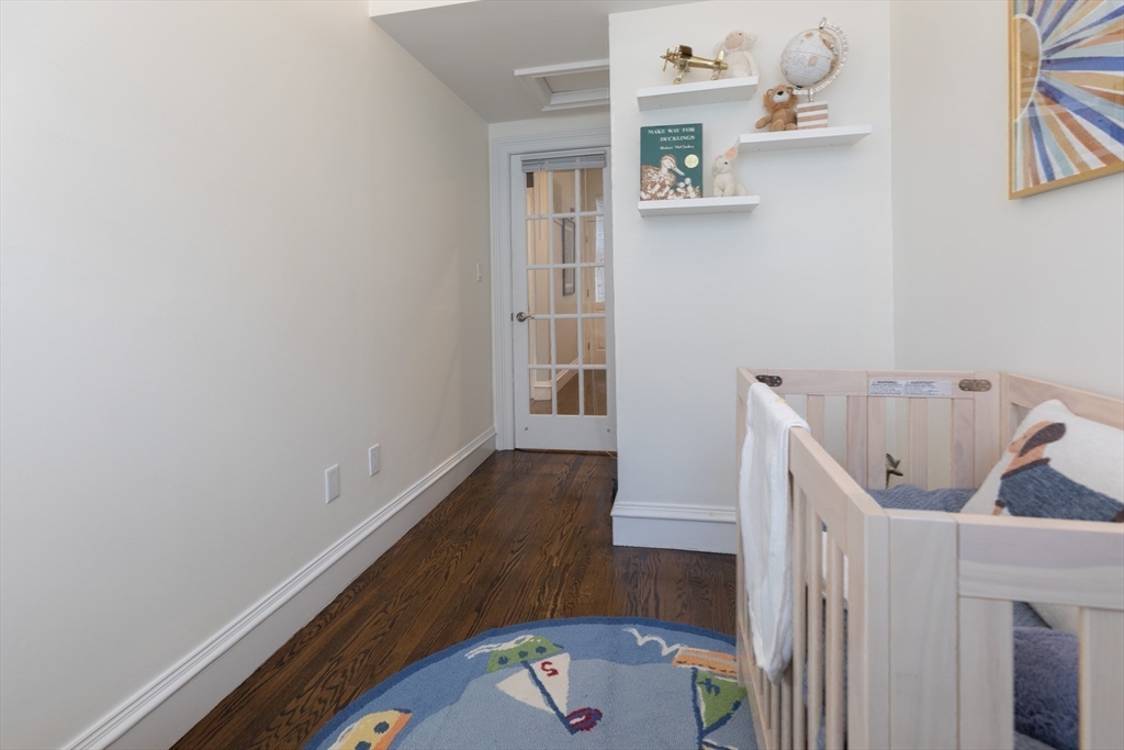 476 Massachusetts Ave # 2
