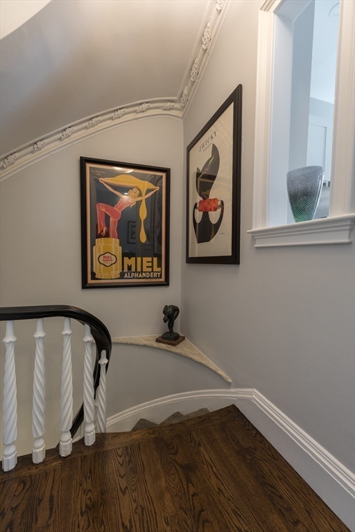 476 Massachusetts Ave # 2
