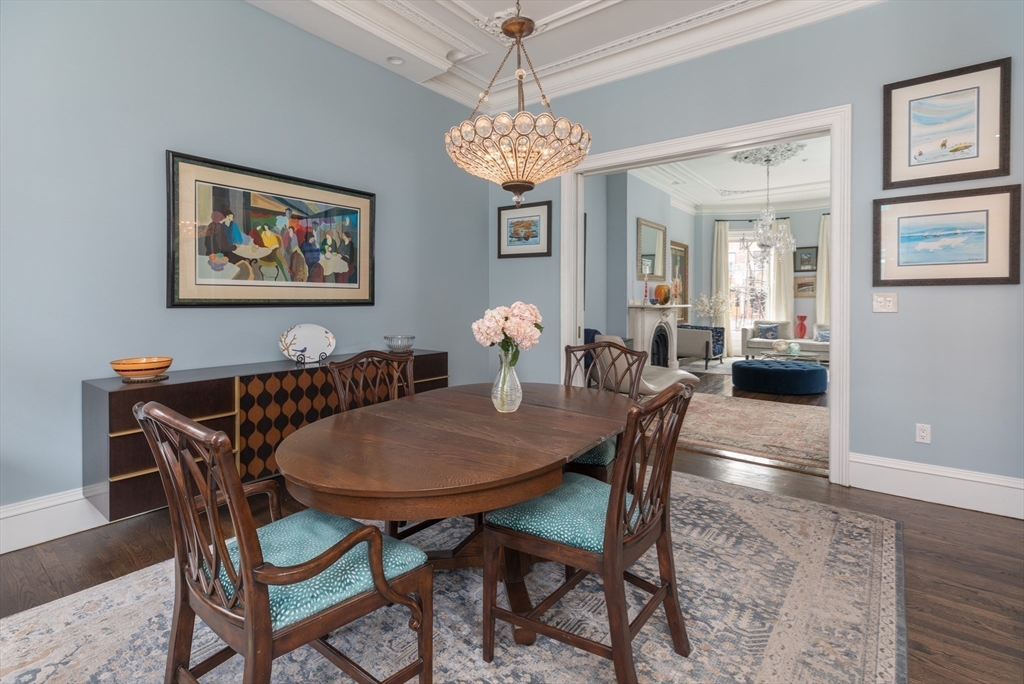476 Massachusetts Ave # 2