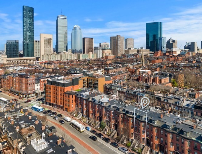 476 Massachusetts Ave # 2