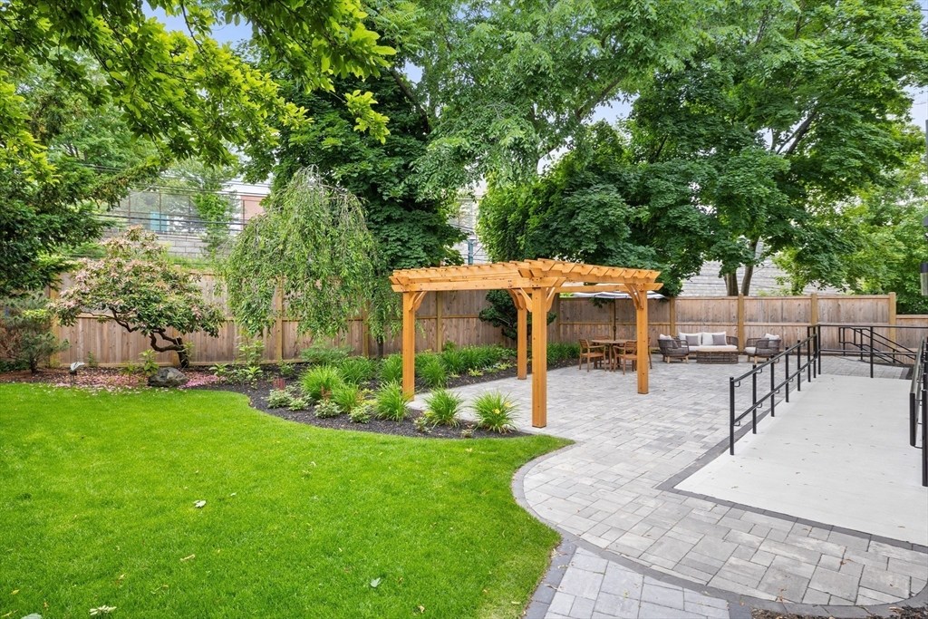 20 Kinmonth Rd # 108