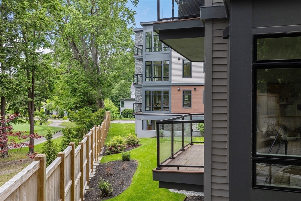20 Kinmonth Rd # 108