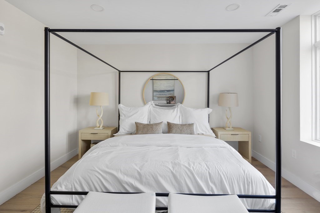 20 Kinmonth Rd # 108