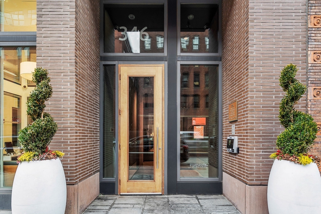 346 Congress St # 702