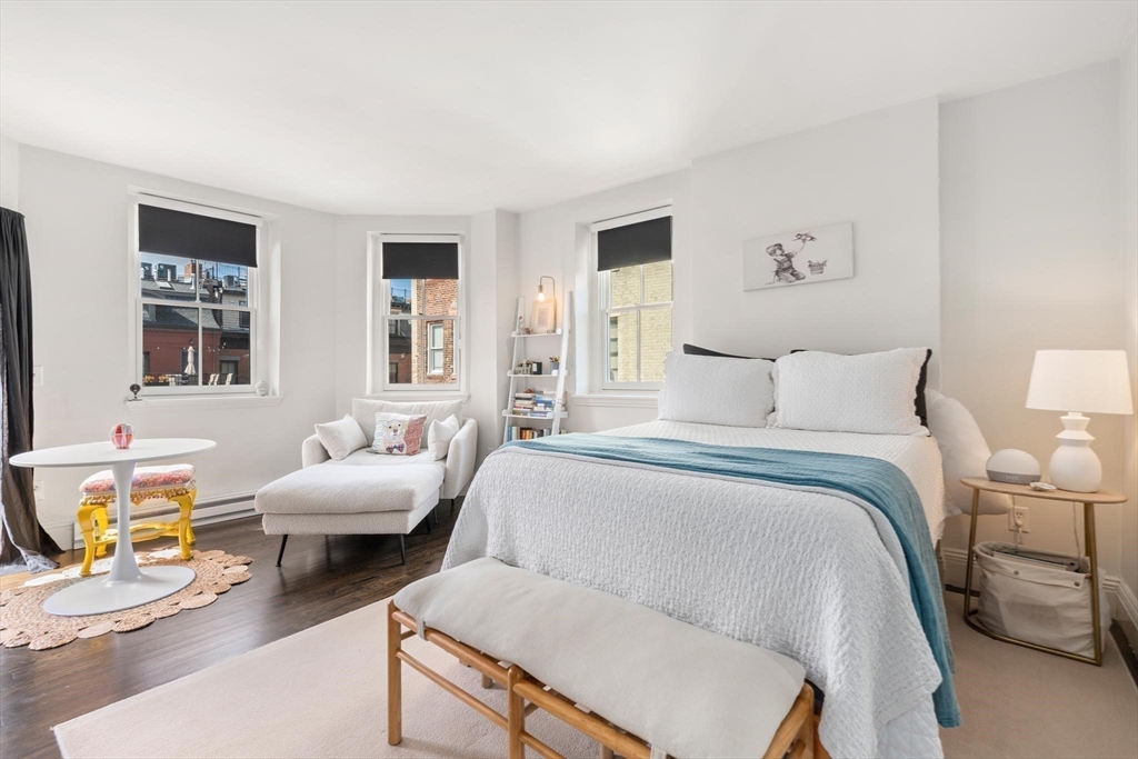 80 W Concord St # 4