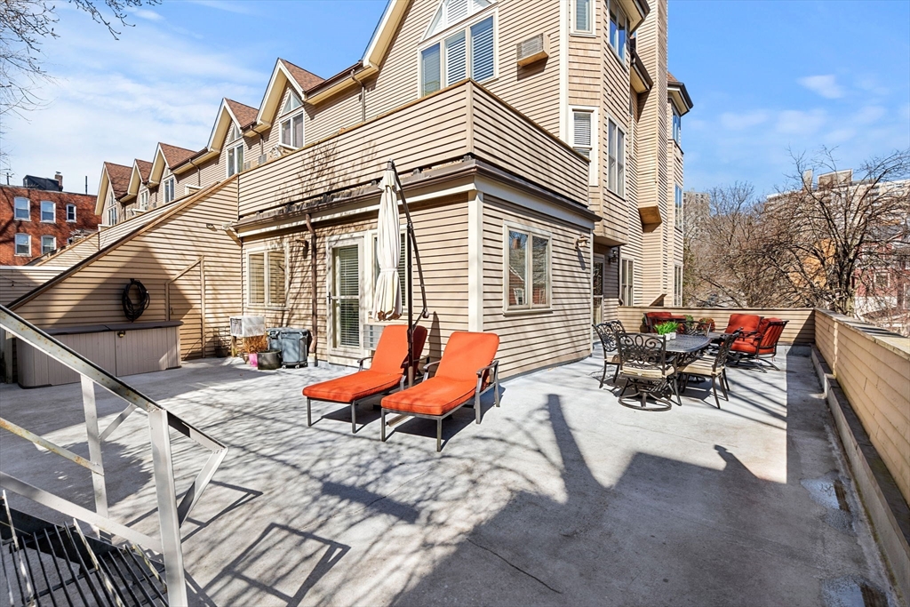 626 Washington St # 1