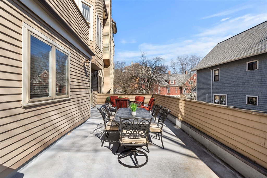626 Washington St # 1