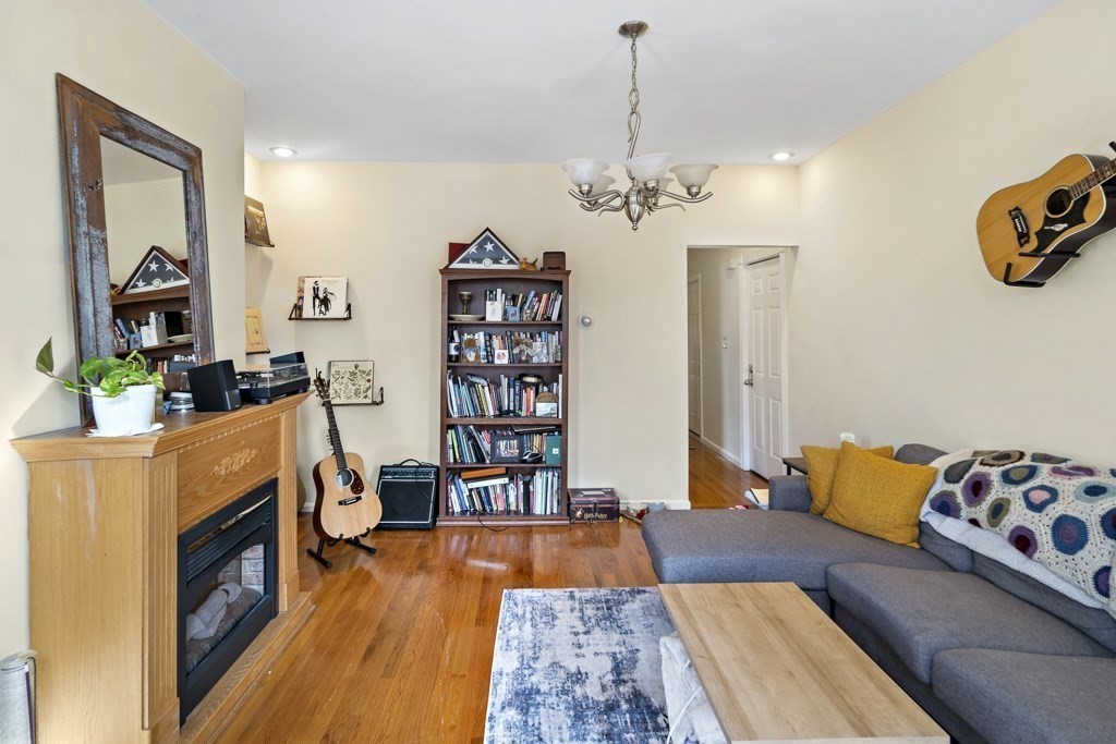 176 Hyde Park Ave # 1
