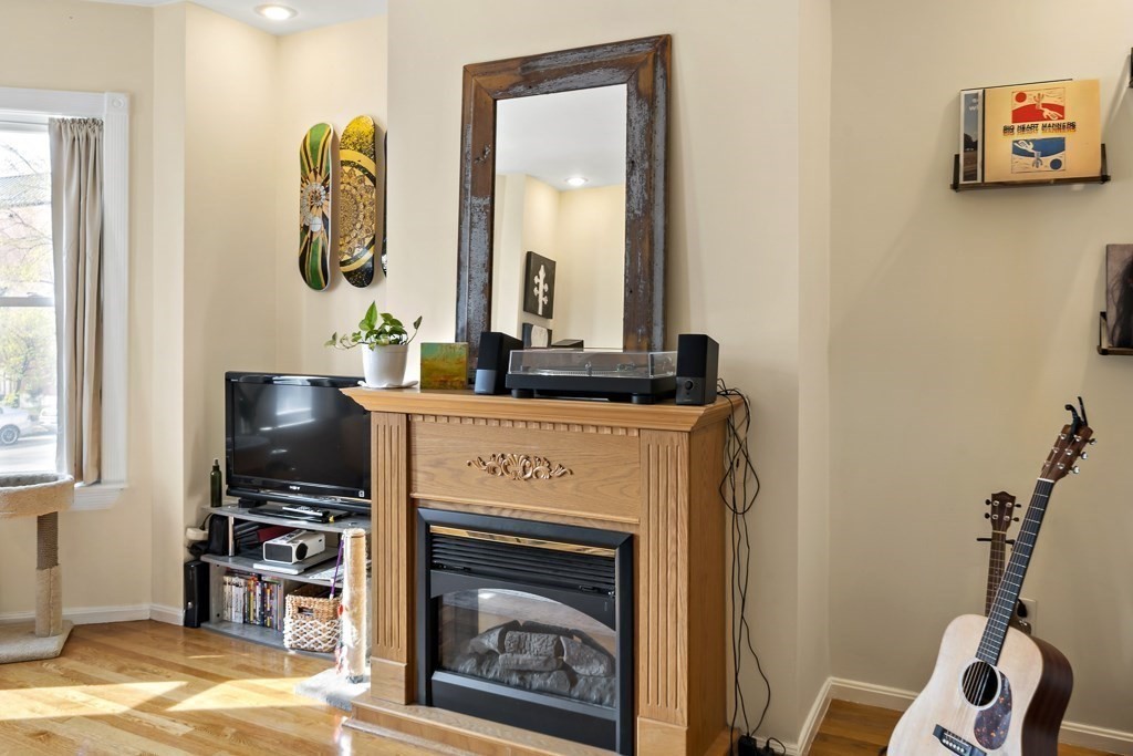 176 Hyde Park Ave # 1