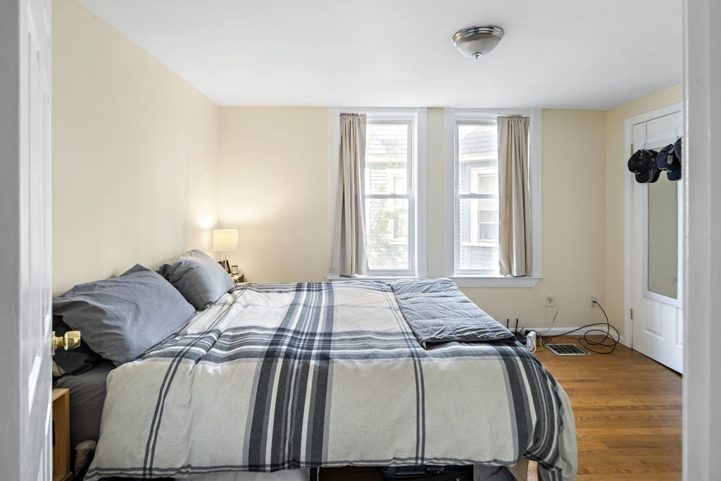 176 Hyde Park Ave # 1