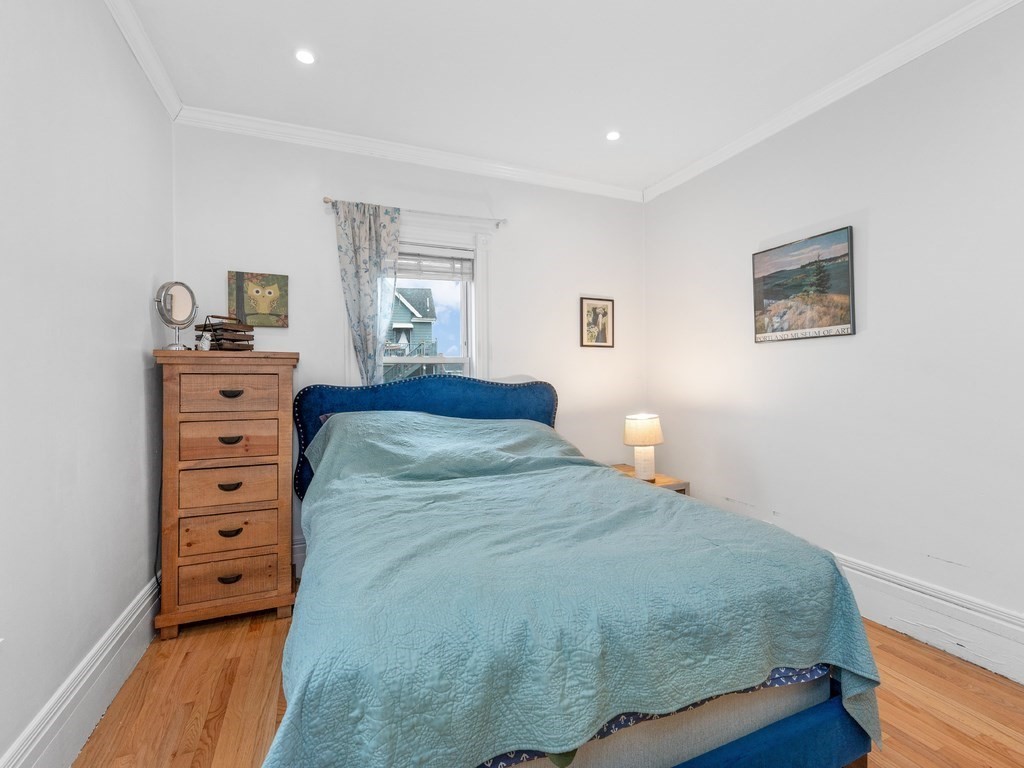 10 Edith Ave # 1
