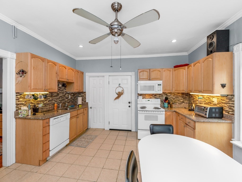 10 Edith Ave # 1