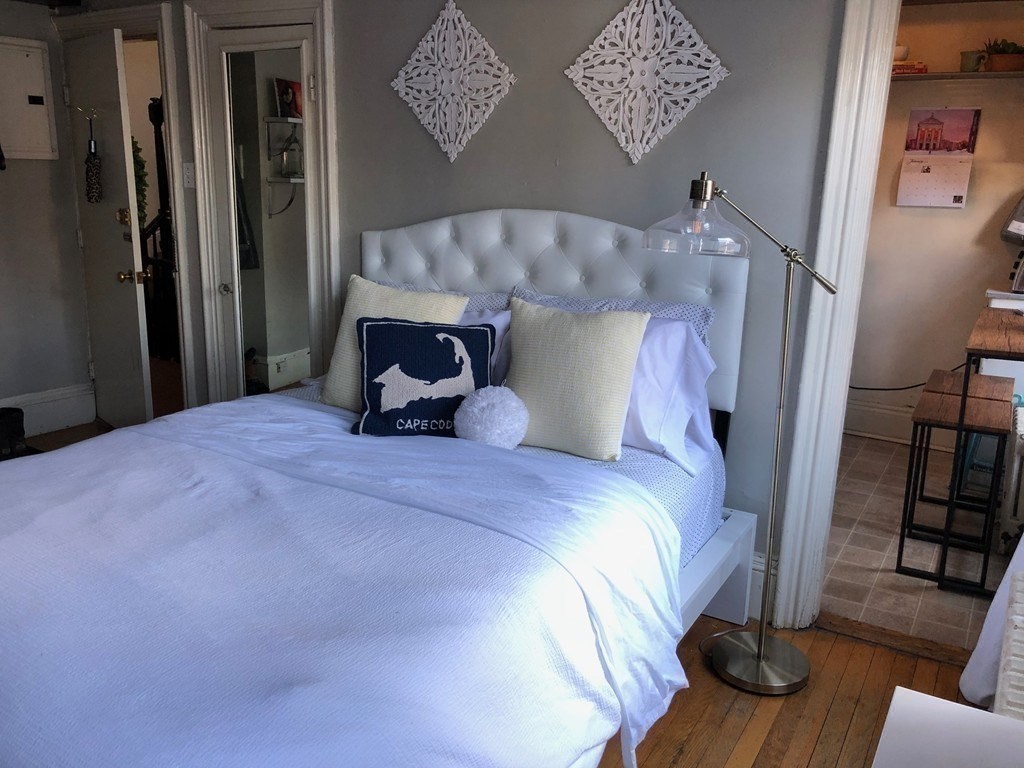 47 South Russell St # 5