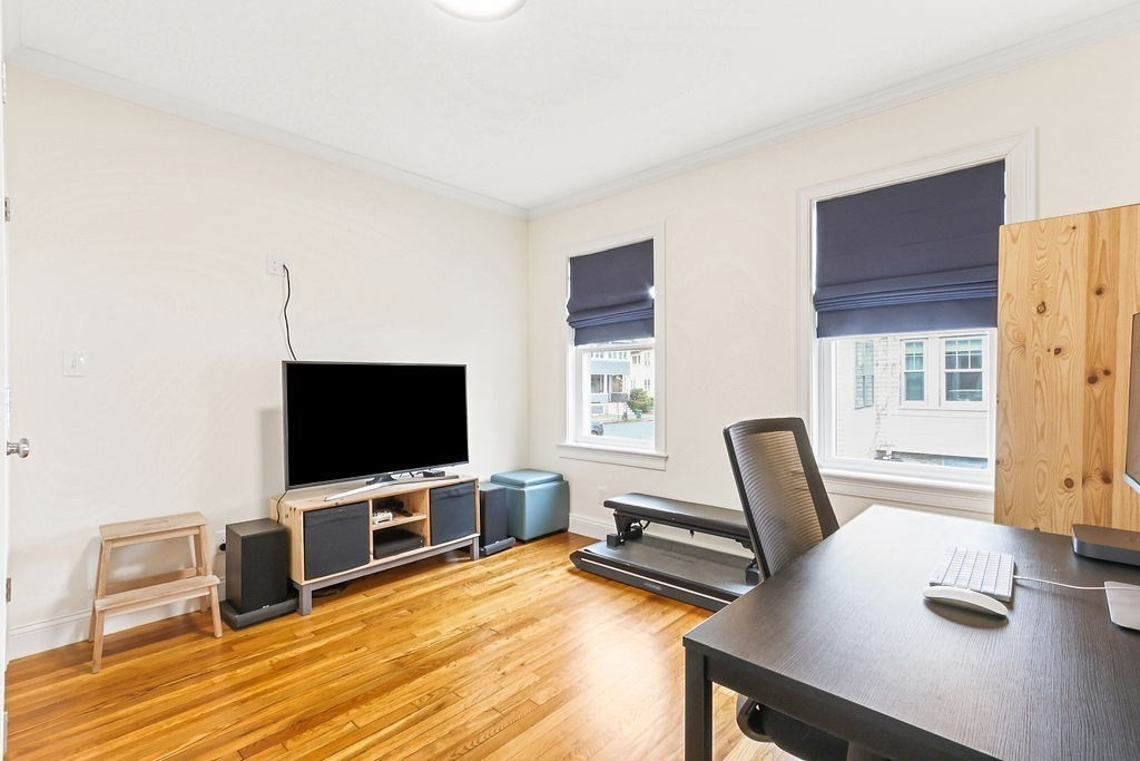 62 Maynard St # 1