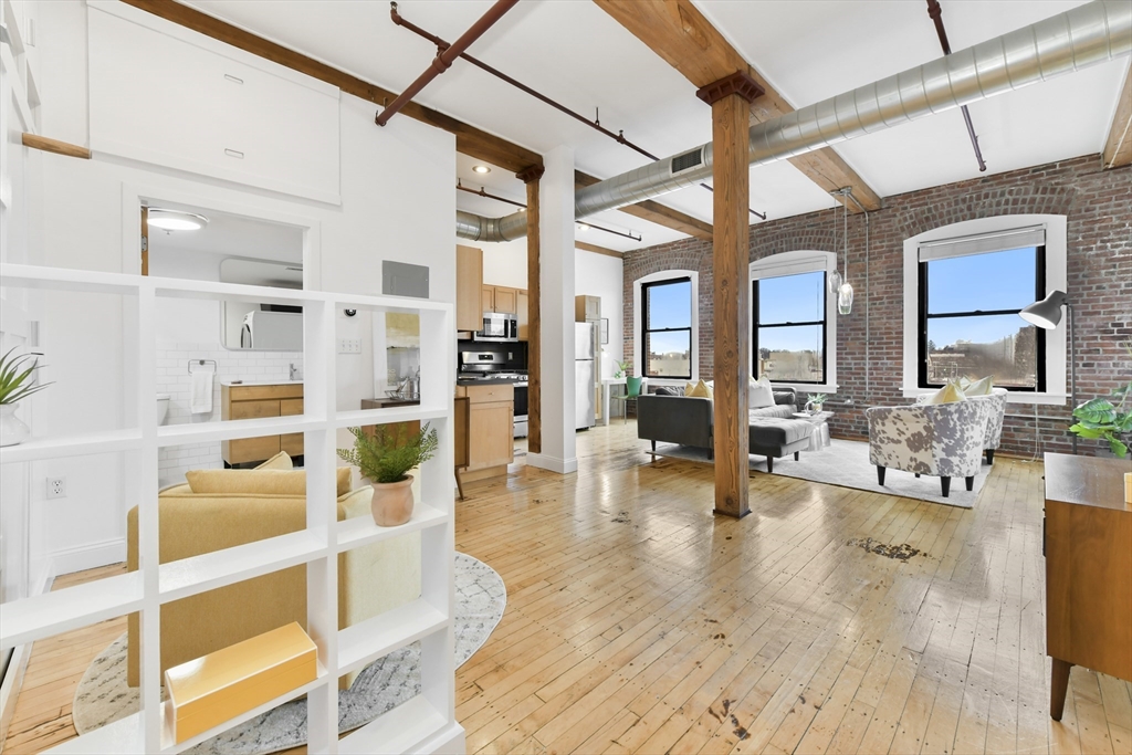 244 Brighton Ave # 304