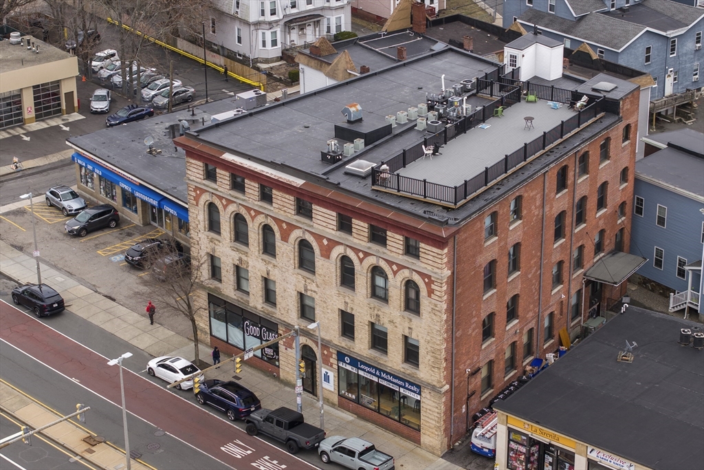 244 Brighton Ave # 304