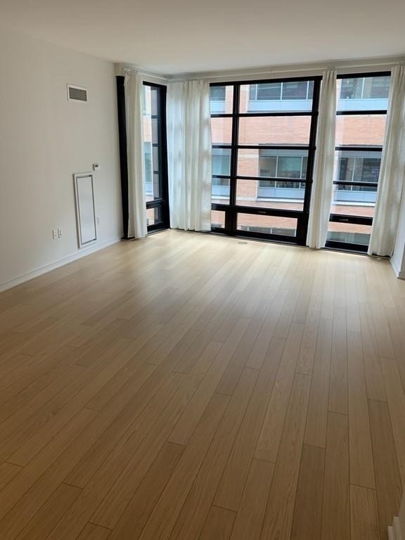 580 Washington St. # 606
