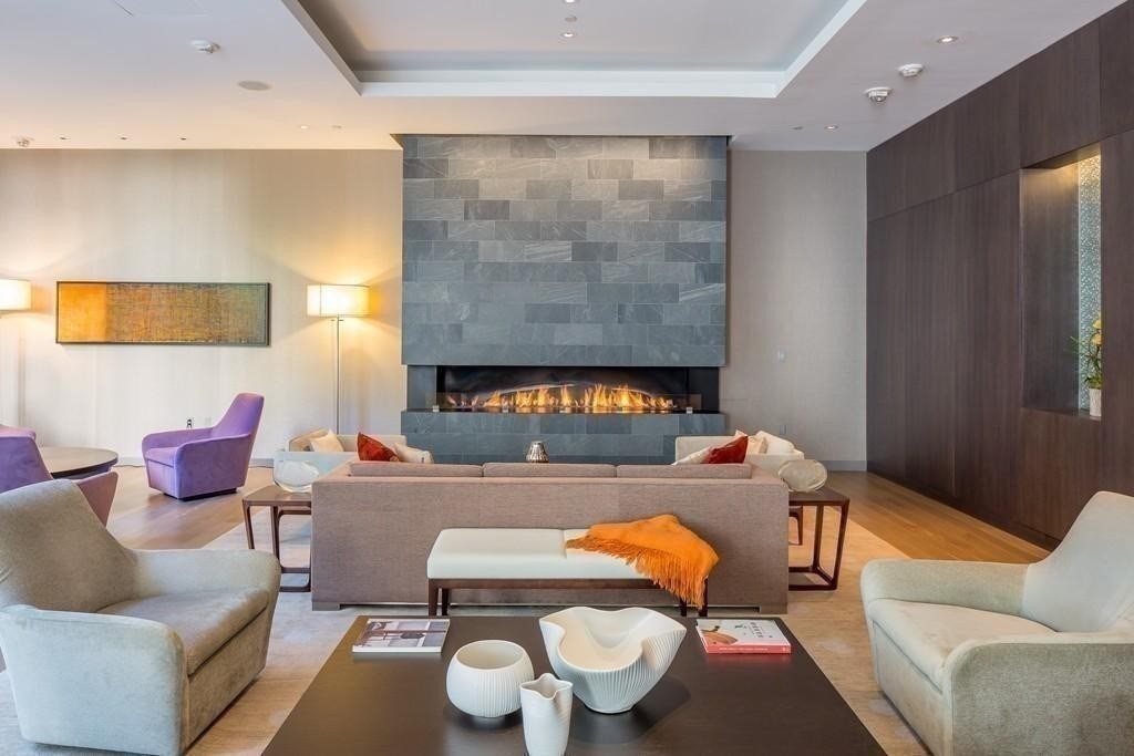580 Washington St. # 606