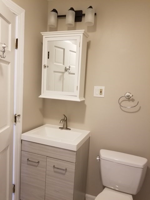 547 Columbus Ave # 3R