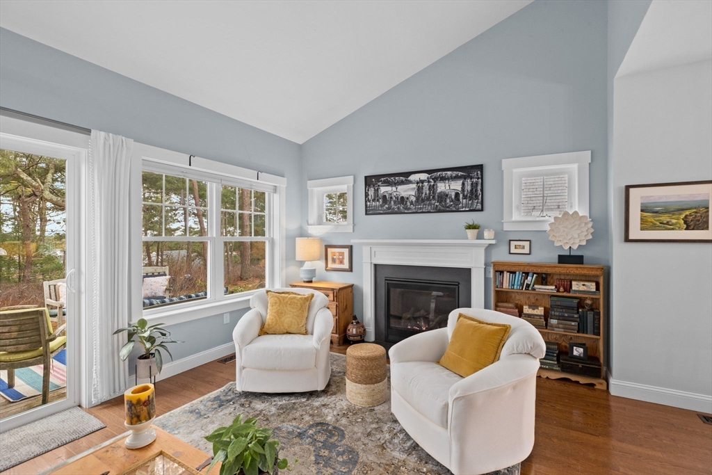 36 Inkberry Ln
