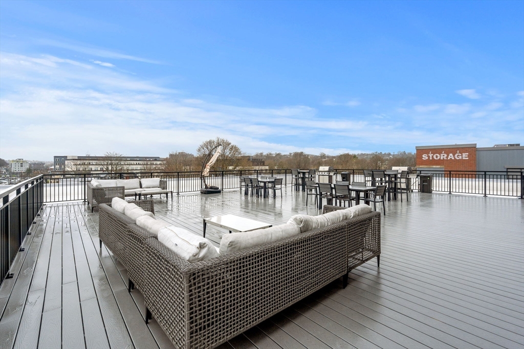 3531 Washington Street # 327
