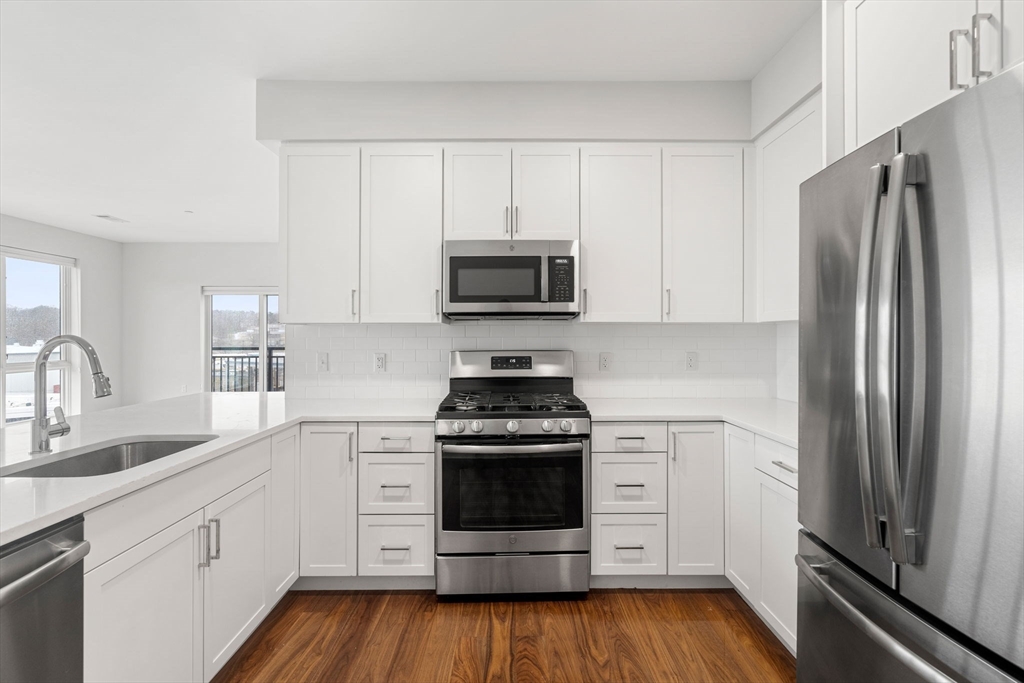 3531 Washington Street # 327