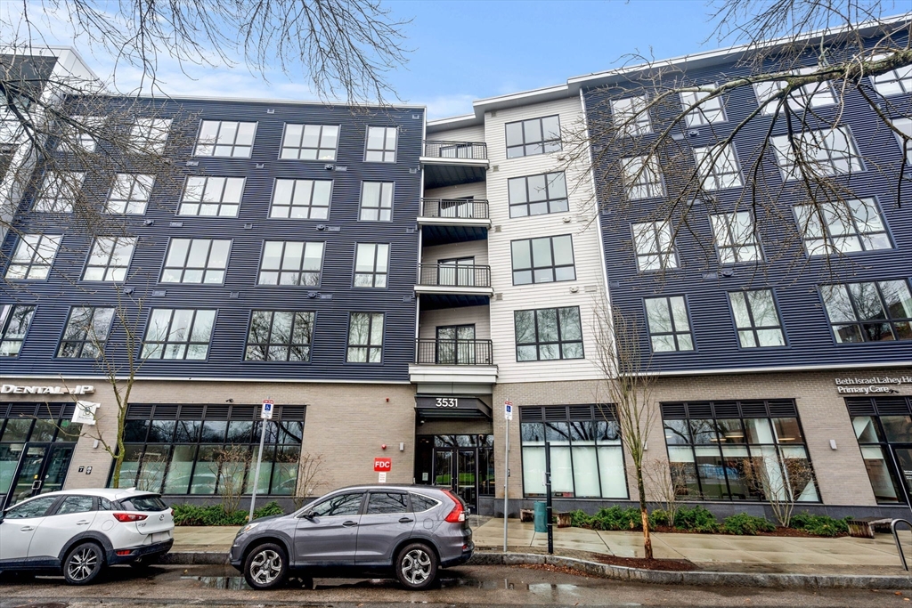 3531 Washington Street # 327